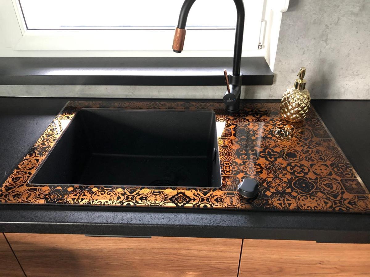 Apartament W Cieplicach Deluxe Jelenia Góra Exteriör bild