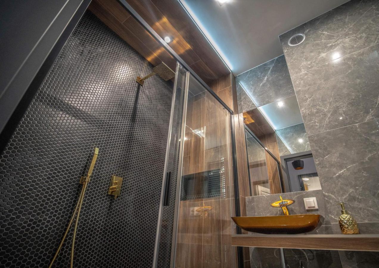 Apartament W Cieplicach Deluxe Jelenia Góra Exteriör bild