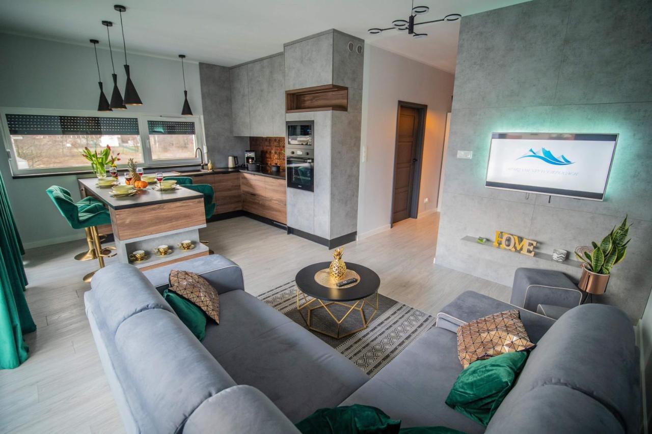 Apartament W Cieplicach Deluxe Jelenia Góra Exteriör bild