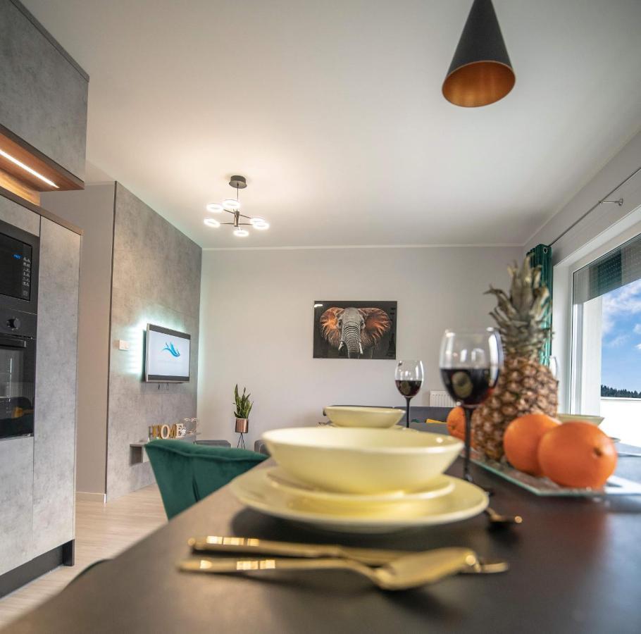 Apartament W Cieplicach Deluxe Jelenia Góra Exteriör bild