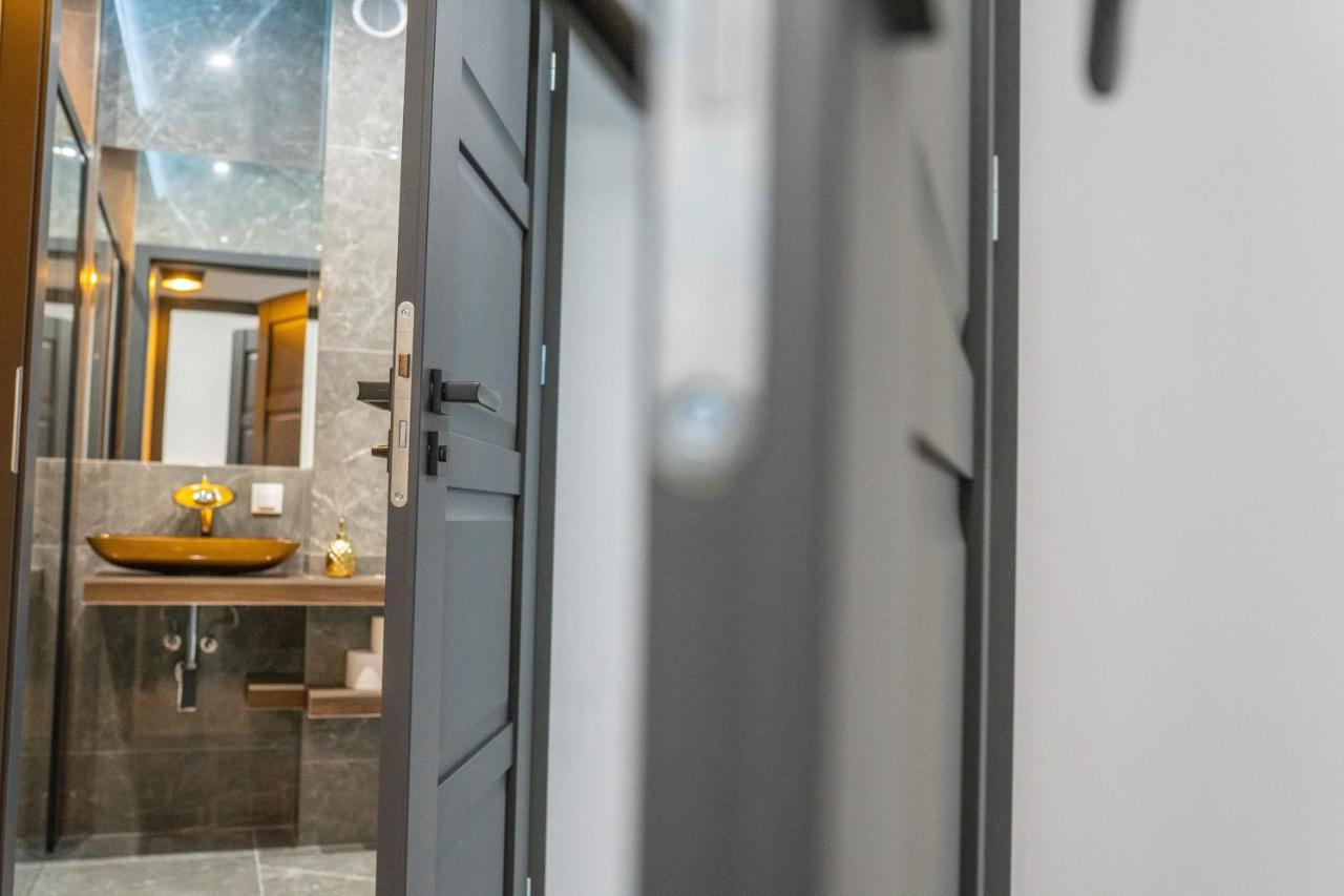 Apartament W Cieplicach Deluxe Jelenia Góra Exteriör bild