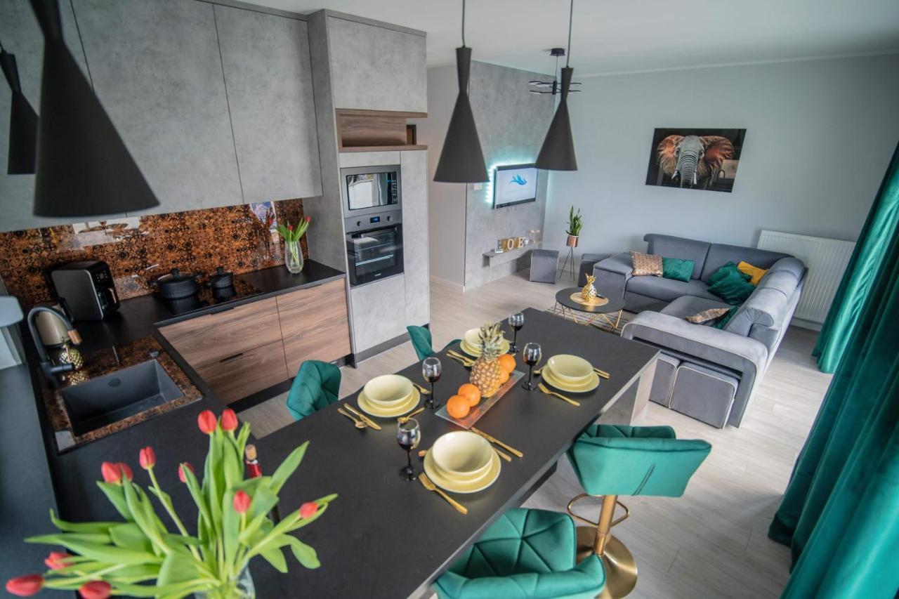 Apartament W Cieplicach Deluxe Jelenia Góra Exteriör bild
