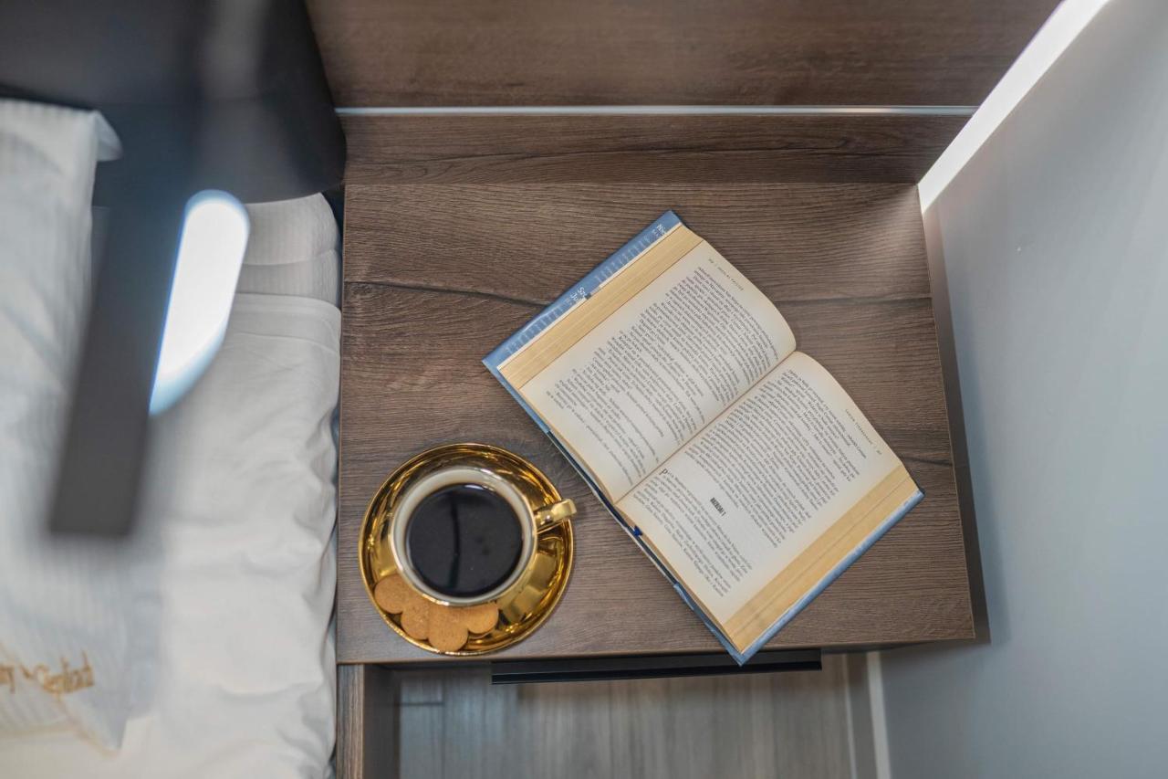 Apartament W Cieplicach Deluxe Jelenia Góra Exteriör bild